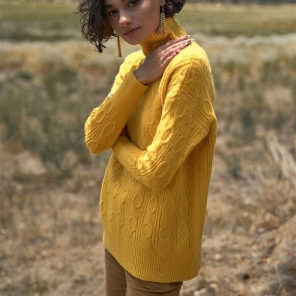 Yellow Cable Knit Sweater - Picture 4 of 4